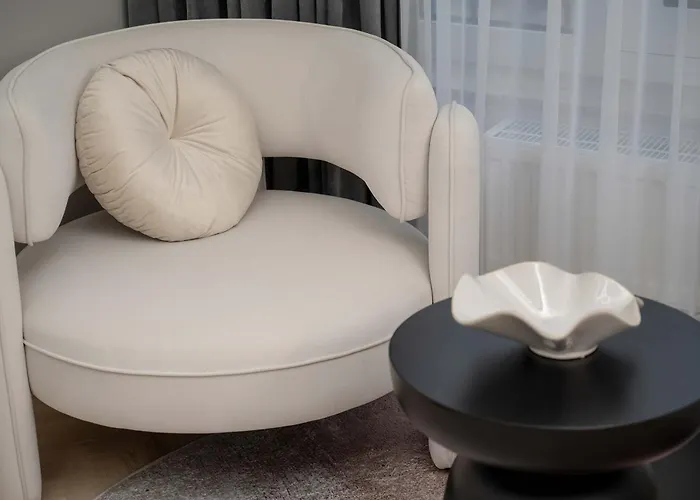 Apartament Near Centre Of With Ac And Parking By Renters Prestige *