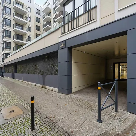 Near Centre Of With Ac And Parking By Renters Prestige Wrocław