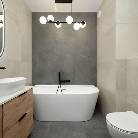 Near Centre Of With Ac And Parking By Renters Prestige Apartmán *