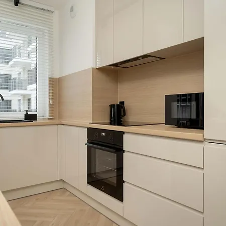 Apartmán Near Centre Of With Ac And Parking By Renters Prestige *