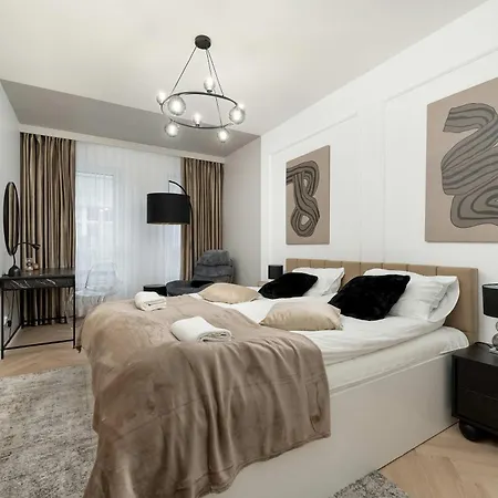 Near Centre Of With Ac And Parking By Renters Prestige Vratislav